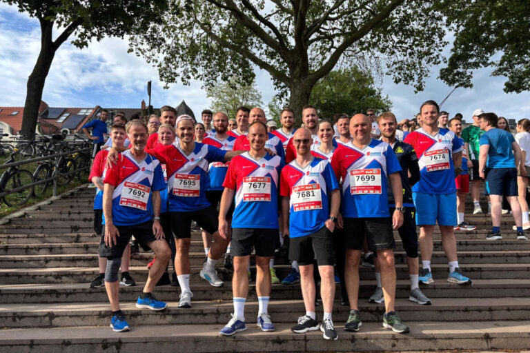 B2Run Bremen 2026 Springer-Team Gruppenfoto